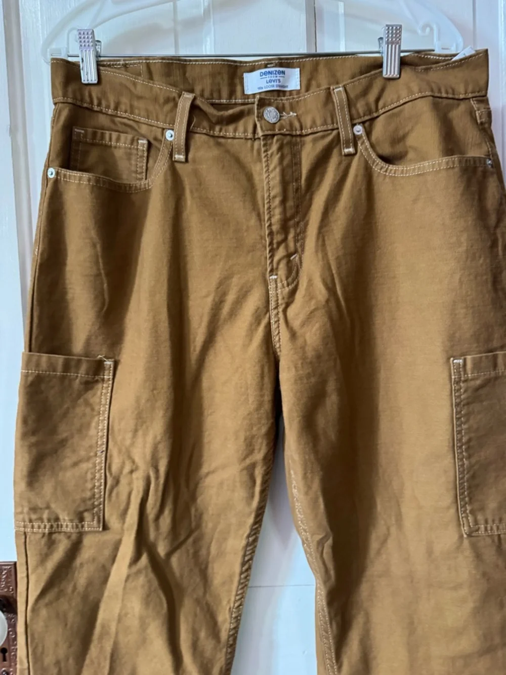 Levi's Men's Cargo Pants in Brown Tan Workwear